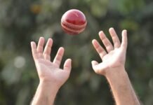 सीने पे बॉल लगने से क्रिकेटर की हुई मौत 2istockphoto 801663446 612x612 1