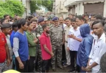 अखाड़ा देखकर लौट रहा था युवक, तीन बदमाशों ने कर दिया चाकुओं से हमला, मौत 6 jharkhand