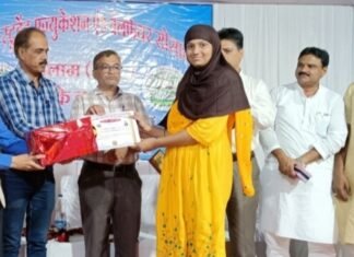 सामाजिक सरोकार : मुस्लिम स्टूडेंट एज्यूकेशन एंड वेलफेयर सोसायटी ने किया 85 मेघावी विद्यार्थियों का सम्मान IMG 20220828 191034