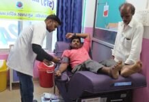 रक्त दान महा दान ग्रामीण बंधू भी अब जागरूक हो रहे है, WhatsApp Image 2022 10 01 at 4.24.02 PM