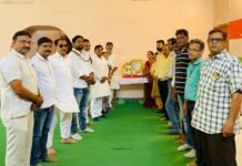 कांग्रेस ने महात्मा गांधी व शाष्त्री जयंती पर दी श्रद्धाजंलि। WhatsApp Image 2022 10 02 at 3.14.02 PM