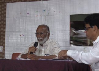 अंजुमन इस्लामियां में अनियमिताओं एवं हिसाब में गड़बड़ियो को लेकर अंजुमन के कार्यवाहक जनरल सेक्रेट्री तुफेल एहमद सिंधी ने प्रेस कॉन्फ़्रेश रखी। thombale page 28 .10.22 6.Movie Snapshot