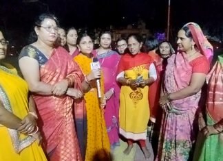 खादू कॉलोनी पंच हनुमान मंदिर मैं दीपदान और तुलसी विवाह का कार्यक्रम आयोजन किया गया। New Movie 2 3.Movie Snapshot