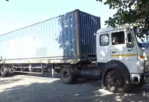 1 करोड़ के शराब की तस्करी कंटेनर के साथ दो आरोपियों को किया गिरफ्तार। 2336585 untitled 30 copy