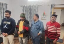 थाना राजतालाब बांसवाड़ा पुलिस टीम ने जुआ घर पर डाला छापा 4 जुआरियो को दबोचा। WhatsApp Image 2023 01 06 at 9.37.29 AM 1