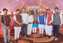 सागवाडिया में शतचंडी यज्ञ में दी आहुतिया। WhatsApp Image 2023 02 01 at 3.29.34 PM