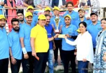 झूलेलाल क्रिकेट क्लब के सिंधी युवाओं द्वारा झूलेलाल जन्मोत्सब पर्व के उपलक्ष्य में MSB मैदान पर झूलेलाल प्रिमियर लीग (JPL)का क्रिकेट मैच का आयोजन किया गया! IMG 20230319 WA0055 1024x662 1