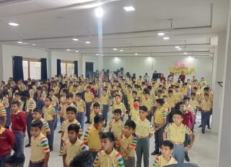 जल दिवस पर दीया जल संरक्षण का संदेश आरयूआईडीपी की चतुर्थ चरण के अंतर्गत। WhatsApp Image 2023 03 22 at 11.22.58 AM