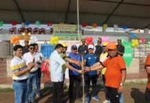 एल एन जे भीलवाड़ा ग्रुप यूनिट बांसवाड़ा की इकाइयों के बीच चेलजंर कप क्रिकेट टूर्नामेंट के दूसरे दिन बी एम डी व डेनिम विजेता रही। WhatsApp Image 2023 03 23 at 9.26.42 PM 1