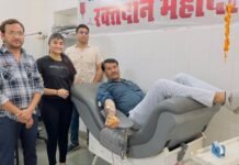 स्क्रेच आर्टिस्ट ने किया रक्तदान। WhatsApp Image 2023 04 02 at 6.46.24 PM