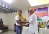 लोक जनशक्ति पार्टी (रा.)की प्रेस कॉन्फ्रेंस व बैठक बांसवाड़ा में रखी गई। WhatsApp Image 2023 04 08 at 4.17.15 PM