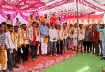 भारतीय जनता पार्टी (बीजेपी) छोड़कर कांग्रेस की सदस्यता ली,TAD मंत्री अर्जुन सिंह बामनिया की मौजूदगी में। WhatsApp Image 2023 04 15 at 5.46.29 PM