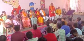 महावीर जयंती के उपलक्ष में विभिन्न अनाथालय में, मंदबुद्धि छात्रावासों, में एवं आश्रय सेवा संस्थान, की बालिकाओं को फल, बिस्किट एवं मिठाई आदि वितरित किए गए pavan bhai New Movie 3