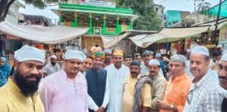 ख्वाजा के दर पे BJP अ.स.मो इकबाल खान की टीम ने हाजरी दी, c432ab16 8af0 4856 83c7 f98600910bfe