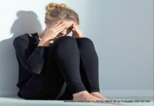 नाबालिग लड़की से बलात्कार कर फिर उसे कमरे में बंद कर भागा , ded0f855 dcfb 4345 9a59 4a4dc58a0662