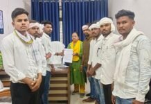 भीलप्रदेश विद्यार्थी मोर्चा बाँसवाड़ा द्वारा गोविन्द गुरु राजकीय महाविद्यालय प्राचार्य के मार्फ़त मुख्यमंत्री को भिजवाया ज्ञापन , BN banswara news