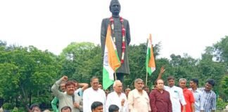 दिल्ली में अगस्त क्रांति जुलूस निकला गया। BN banswara news