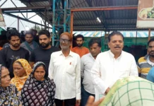 थांदला सब्जी मंडी पहुंचे पूर्व विधायक कलसिंह भाभर, जानी किसानों की समस्या, BN bnaswara news