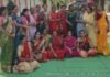 दुर्गा वहिनी मातृशक्ति बहनों द्वारा राधा शक्ति राधा कृष्ण मंदिर मनेश्वर के पास महादेव की कथा अर्चना पूजा भजन कीर्तन और सामूहिक प्रसादी की गई, BN Banswra News द्वारा प्रदत्त