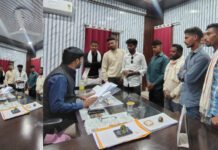 भील प्रदेश किसान मोर्चा ने सज्जनगढ़ SDM के माध्यम से जिला कलेक्टर को सौंपा ज्ञापन — खाद की कालाबाजारी रोकने की मांग तेज खाद की कालाबाजारी रोकने की मांग तेज