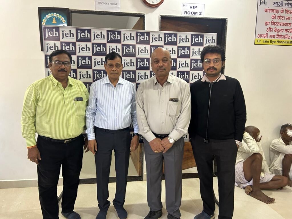 लायंस क्लब व जैन नेत्र चिकित्सालय 2