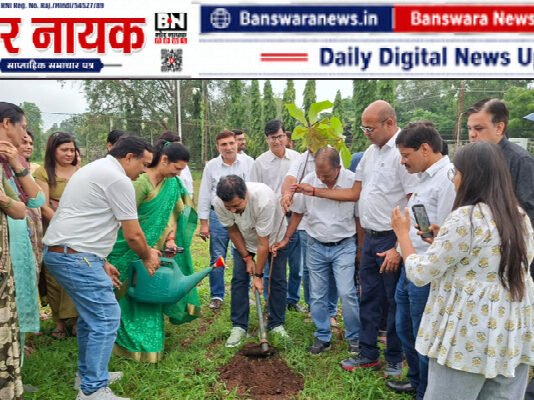 मयूर नगर लोधा में हरियाली अमावस्या पर 251 पौधों का रोपण, पर्यावरण संरक्षण की शपथ हरियाली अमावस्या पर 251 पौधों का रोपण, (1)